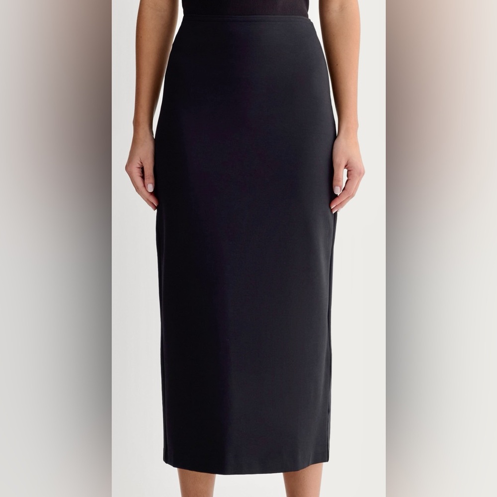 Everlane Dream Maxi Skirt in Black. NWOT.